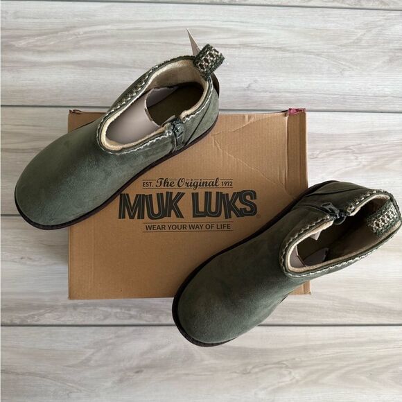 Muk Luks Side Zip Booties - Lydia  Olive 10 NWT - Picture 6 of 9